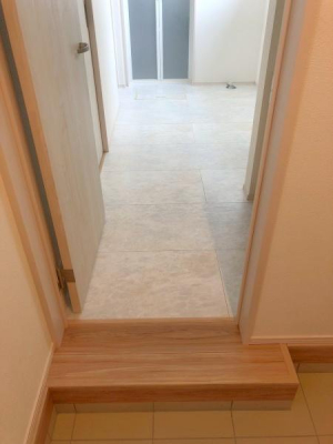 ���ց@���ւ�����ʏ��֒��ړ��������������I